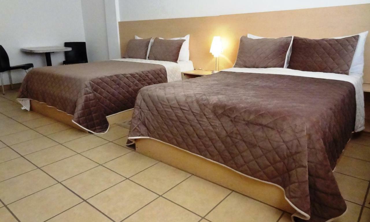 Hotel San Miguel Penjamo Ngoại thất bức ảnh